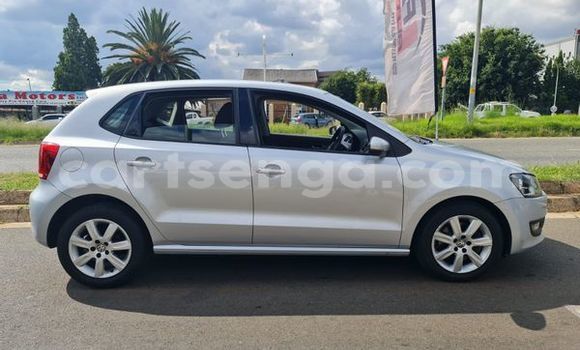 Nunua Ilio tumika Volkswagen Polo Silver Gari ndani ya Hlatikulu nchini Wilaya ya Shiselweni Nunua Ilio tumika Volkswagen Polo Silver Gari ndani ya Hlatikulu nchini Wilaya ya Shiselweni