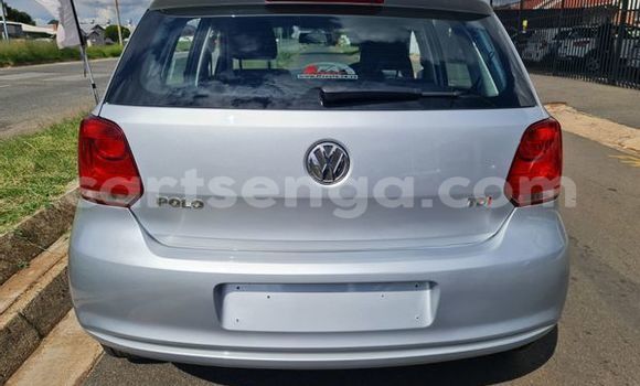 Nunua Ilio tumika Volkswagen Polo Silver Gari ndani ya Hlatikulu nchini Wilaya ya Shiselweni Nunua Ilio tumika Volkswagen Polo Silver Gari ndani ya Hlatikulu nchini Wilaya ya Shiselweni