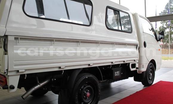 Acheter Occasion Voiture Hyundai H1 Blanc à Ezulwini, Hhohho Acheter Occasion Voiture Hyundai H1 Blanc à Ezulwini, Hhohho