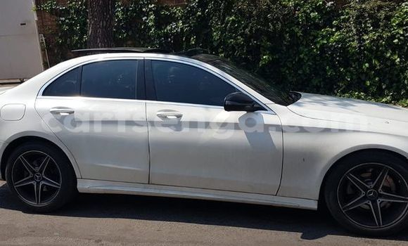 Buy Used Mercedes‒Benz C–Class White Car in Bhunya in Manzini Buy Used Mercedes‒Benz C–Class White Car in Bhunya in Manzini
