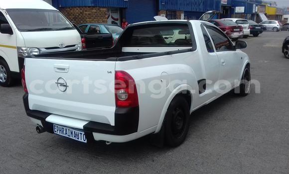 Buy Used Opel Corsa White Car in Ezulwini in Hhohho Buy Used Opel Corsa White Car in Ezulwini in Hhohho