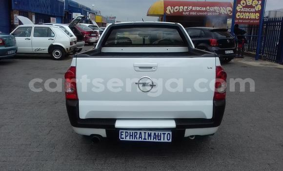 Buy Used Opel Corsa White Car in Ezulwini in Hhohho Buy Used Opel Corsa White Car in Ezulwini in Hhohho