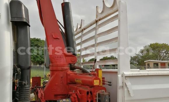 Acheter Occasion Utilitaire Nissan UD Blanc à Ezulwini, Hhohho Acheter Occasion Utilitaire Nissan UD Blanc à Ezulwini, Hhohho