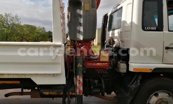 Acheter Occasion Utilitaire Nissan UD Blanc à Ezulwini, Hhohho Acheter Occasion Utilitaire Nissan UD Blanc à Ezulwini, Hhohho