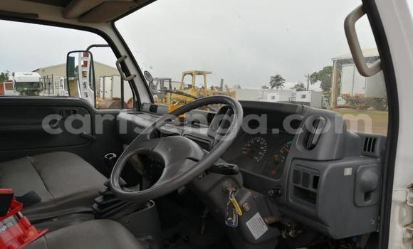 Nunua Ilio tumika Nissan UD White Lori ndani ya Ezulwini nchini Hhohho Nunua Ilio tumika Nissan UD White Lori ndani ya Ezulwini nchini Hhohho