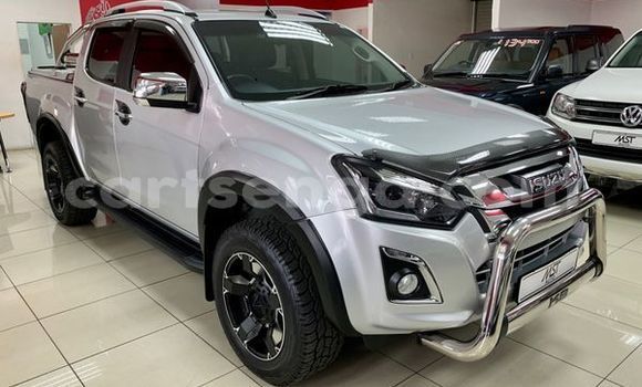Nunua Ilio tumika Isuzu KB Silver Gari ndani ya Big Bend nchini Wilaya ya Lubombo