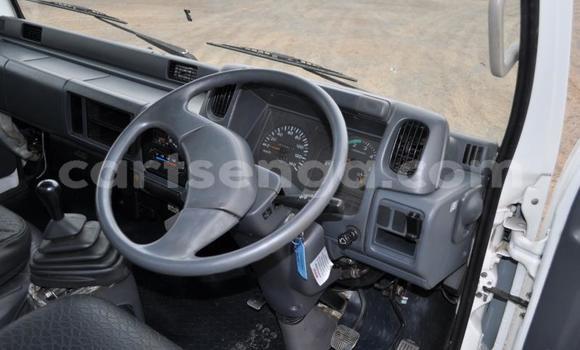 Acheter Occasion Utilitaire Nissan UD Blanc à Ezulwini, Hhohho Acheter Occasion Utilitaire Nissan UD Blanc à Ezulwini, Hhohho