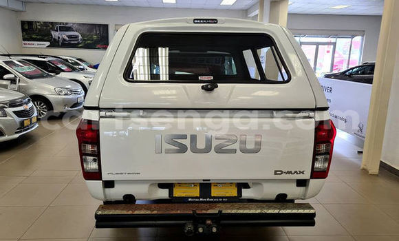 Acheter Occasion Voiture Isuzu KB Blanc à Big Bend, Lubombo District Acheter Occasion Voiture Isuzu KB Blanc à Big Bend, Lubombo District
