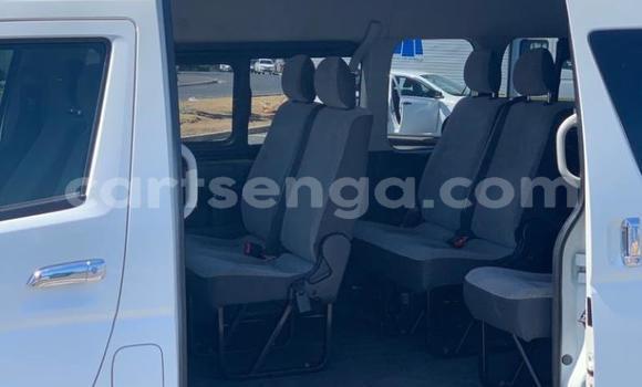 Acheter Occasion Voiture Toyota 4Runner Blanc à Mbabane, Manzini Acheter Occasion Voiture Toyota 4Runner Blanc à Mbabane, Manzini