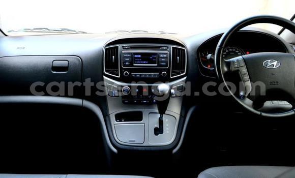 Acheter Occasion Voiture Hyundai H1 Gris à Mbabane, Manzini Acheter Occasion Voiture Hyundai H1 Gris à Mbabane, Manzini