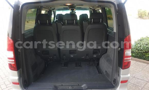 Acheter Occasion Voiture Mercedes Viano Gris à Mbabane, Manzini Acheter Occasion Voiture Mercedes Viano Gris à Mbabane, Manzini