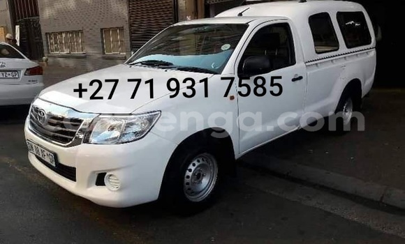Nunua Ilio tumika Toyota Hilux White Gari ndani ya Big Bend nchini Wilaya ya Lubombo Nunua Ilio tumika Toyota Hilux White Gari ndani ya Big Bend nchini Wilaya ya Lubombo