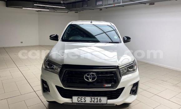 Nunua Ilio tumika Toyota Hilux White Gari ndani ya Ezulwini nchini Hhohho Nunua Ilio tumika Toyota Hilux White Gari ndani ya Ezulwini nchini Hhohho