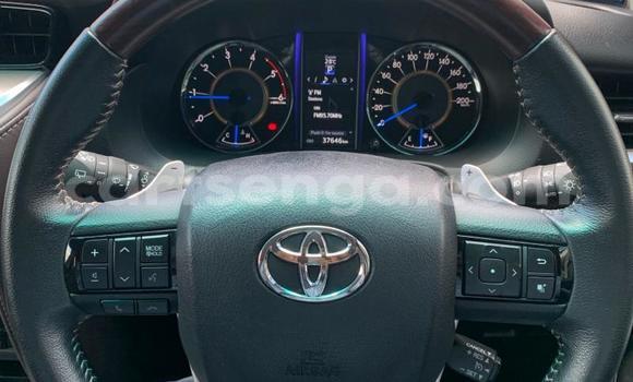 Nunua Ilio tumika Toyota Fortuner Beige Gari ndani ya Hlatikulu nchini Wilaya ya Shiselweni Nunua Ilio tumika Toyota Fortuner Beige Gari ndani ya Hlatikulu nchini Wilaya ya Shiselweni