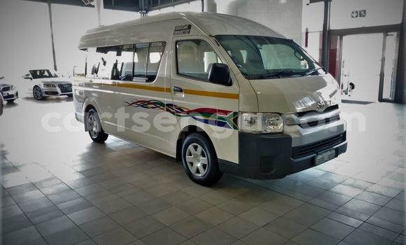Buy Used Toyota Hiace White Car in Big Bend in Lubombo District Buy Used Toyota Hiace White Car in Big Bend in Lubombo District