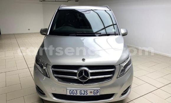 Nunua Ilio tumika Mercedes Viano Silver Gari ndani ya Bulembu nchini Hhohho Nunua Ilio tumika Mercedes Viano Silver Gari ndani ya Bulembu nchini Hhohho