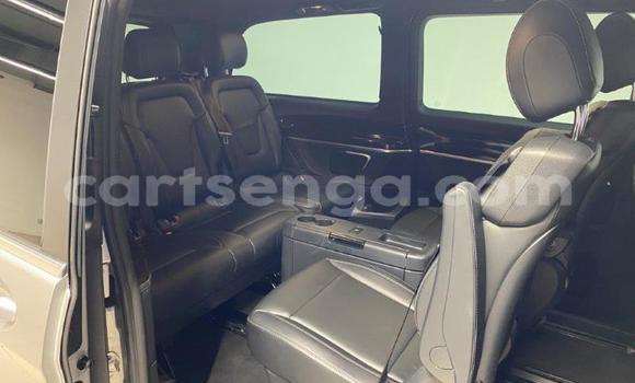 Nunua Ilio tumika Mercedes Viano Silver Gari ndani ya Bulembu nchini Hhohho Nunua Ilio tumika Mercedes Viano Silver Gari ndani ya Bulembu nchini Hhohho