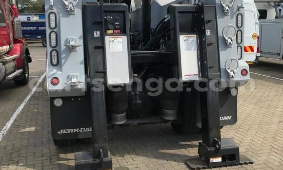 Nunua Ilio tumika Ricomag BW200 Blue Lori ndani ya Ezulwini nchini Hhohho Nunua Ilio tumika Ricomag BW200 Blue Lori ndani ya Ezulwini nchini Hhohho