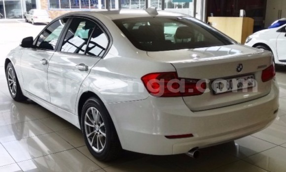 Buy Used BMW 3200 White Car in Bhunya in Manzini Buy Used BMW 3200 White Car in Bhunya in Manzini