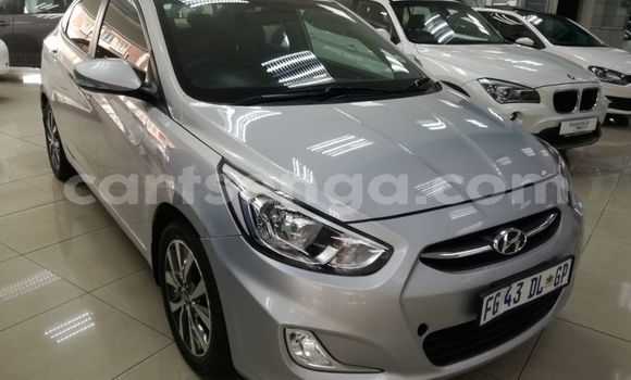 Nunua Ilio tumika Hyundai Accent Silver Gari ndani ya Ezulwini nchini Hhohho Nunua Ilio tumika Hyundai Accent Silver Gari ndani ya Ezulwini nchini Hhohho
