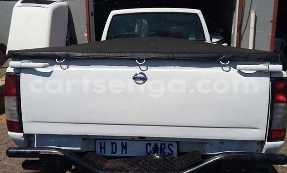 Buy Used Nissan NP 300 White Car in Bhunya in Manzini Buy Used Nissan NP 300 White Car in Bhunya in Manzini