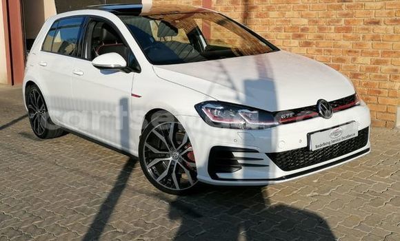 Buy Used Volkswagen Golf GTI White Car in Bhunya in Manzini