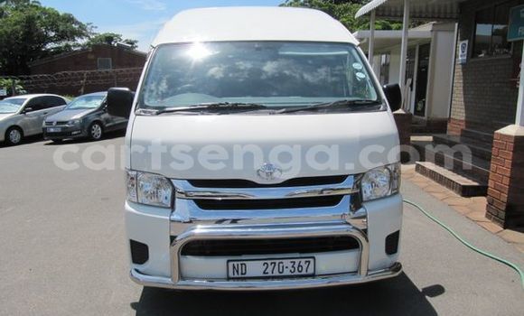 Acheter Occasion Voiture Toyota Hiace Blanc à Bulembu, Hhohho Acheter Occasion Voiture Toyota Hiace Blanc à Bulembu, Hhohho