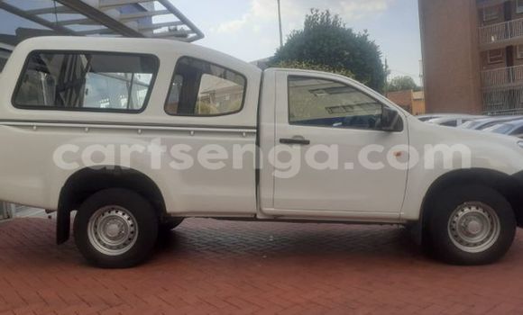 Acheter Occasion Voiture Isuzu KB Blanc à Big Bend, Lubombo District Acheter Occasion Voiture Isuzu KB Blanc à Big Bend, Lubombo District