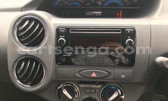 Acheter Occasion Voiture Toyota Etios Rouge à Ezulwini, Hhohho Acheter Occasion Voiture Toyota Etios Rouge à Ezulwini, Hhohho