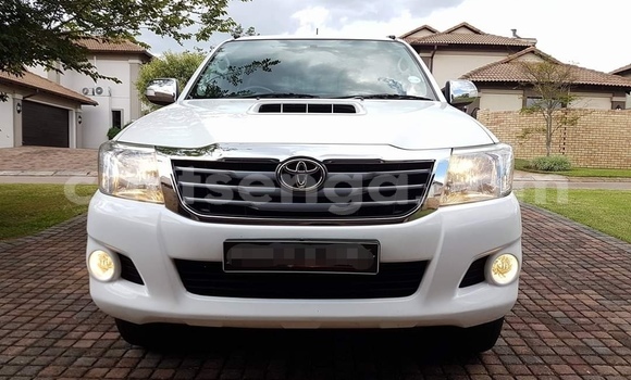 Acheter Occasion Voiture Toyota Hilux Blanc à Ezulwini, Hhohho Acheter Occasion Voiture Toyota Hilux Blanc à Ezulwini, Hhohho