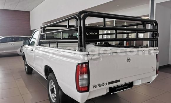 Acheter Occasion Voiture Nissan NP 300 Blanc à Bulembu, Hhohho Acheter Occasion Voiture Nissan NP 300 Blanc à Bulembu, Hhohho