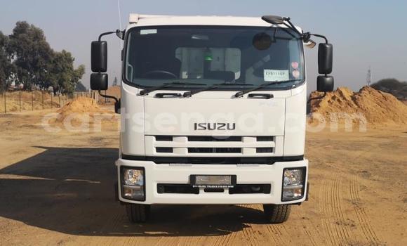 Nunua Ilio tumika Isuzu FTR 850 White Lori ndani ya Bulembu nchini Hhohho Nunua Ilio tumika Isuzu FTR 850 White Lori ndani ya Bulembu nchini Hhohho