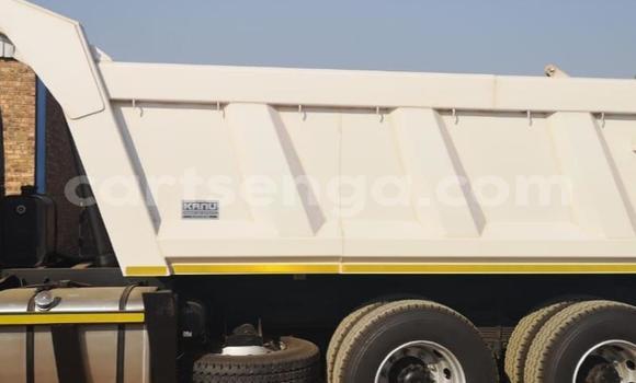 Nunua Ilio tumika Isuzu FTR 850 White Lori ndani ya Bulembu nchini Hhohho Nunua Ilio tumika Isuzu FTR 850 White Lori ndani ya Bulembu nchini Hhohho