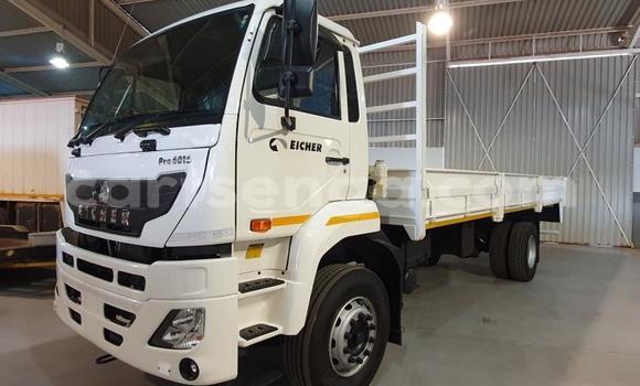 Acheter Occasion Utilitaire Hino 300 Series Blanc à Mbabane, Manzini Acheter Occasion Utilitaire Hino 300 Series Blanc à Mbabane, Manzini