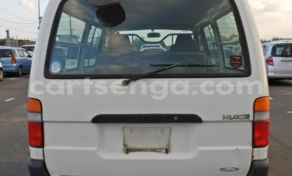 Nunua Ilio tumika Toyota Hiace White Gari ndani ya Manzini nchini Manzini Nunua Ilio tumika Toyota Hiace White Gari ndani ya Manzini nchini Manzini