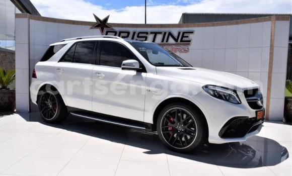 Nunua Ilio tumika Mercedes‒Benz GLA-klasse White Gari ndani ya Hlatikulu nchini Wilaya ya Shiselweni Nunua Ilio tumika Mercedes‒Benz GLA-klasse White Gari ndani ya Hlatikulu nchini Wilaya ya Shiselweni