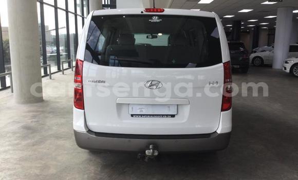 Buy Used Hyundai H1 White Car in Manzini in Manzini Buy Used Hyundai H1 White Car in Manzini in Manzini