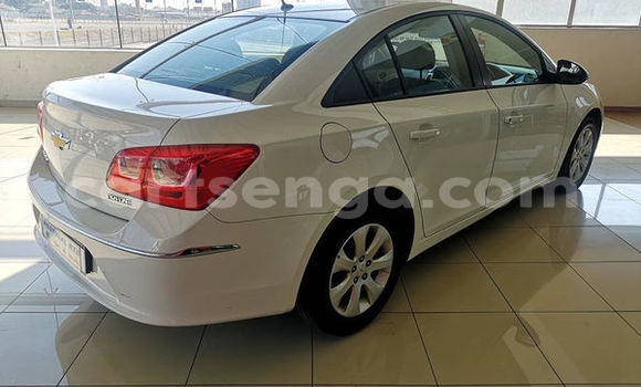 Acheter Occasion Voiture Chevrolet Cruze Blanc à Ezulwini, Hhohho Acheter Occasion Voiture Chevrolet Cruze Blanc à Ezulwini, Hhohho