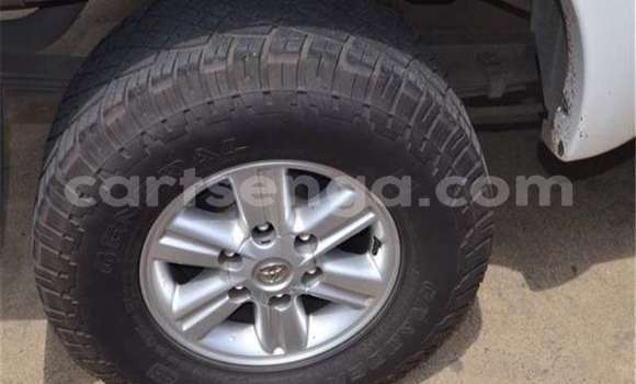 Buy Used Toyota Hilux White Car in Bhunya in Manzini Buy Used Toyota Hilux White Car in Bhunya in Manzini