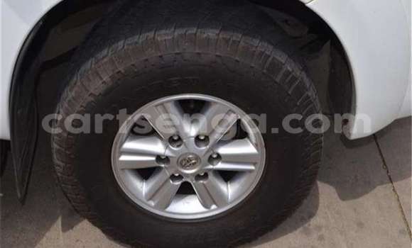 Buy Used Toyota Hilux White Car in Bhunya in Manzini Buy Used Toyota Hilux White Car in Bhunya in Manzini
