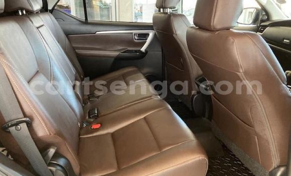 Acheter Occasion Voiture Toyota Fortuner Gris à Kwaluseni, Manzini