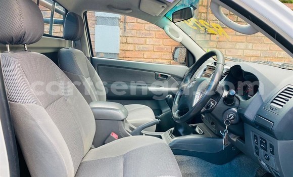 Buy Used Toyota Hilux White Car in Manzini in Manzini Buy Used Toyota Hilux White Car in Manzini in Manzini