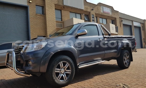 Nunua Ilio tumika Toyota Hilux Silver Gari ndani ya Manzini nchini Manzini Nunua Ilio tumika Toyota Hilux Silver Gari ndani ya Manzini nchini Manzini
