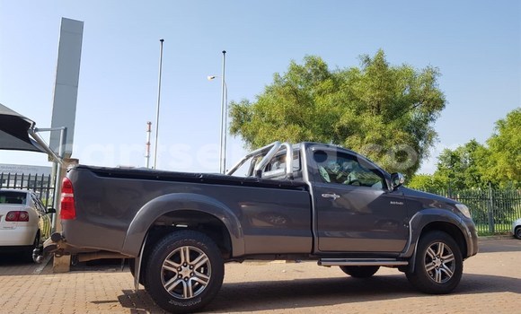Buy Used Toyota Hilux Silver Car in Manzini in Manzini Buy Used Toyota Hilux Silver Car in Manzini in Manzini
