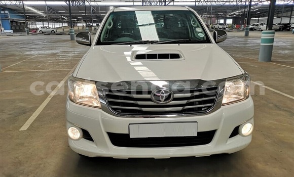 Buy Used Toyota Hilux White Car in Manzini in Manzini Buy Used Toyota Hilux White Car in Manzini in Manzini