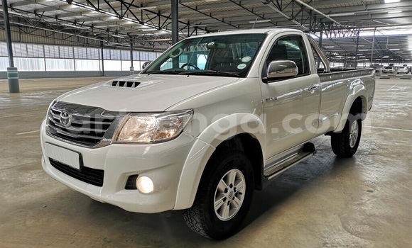 Buy Used Toyota Hilux White Car in Manzini in Manzini Buy Used Toyota Hilux White Car in Manzini in Manzini