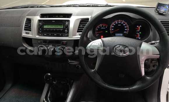 Buy Used Toyota Hilux White Car in Manzini in Manzini Buy Used Toyota Hilux White Car in Manzini in Manzini