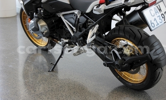 Nunua Ilio tumika BMW R1200GS Adventure Blue Bike ndani ya Mbabane nchini Manzini Nunua Ilio tumika BMW R1200GS Adventure Blue Bike ndani ya Mbabane nchini Manzini