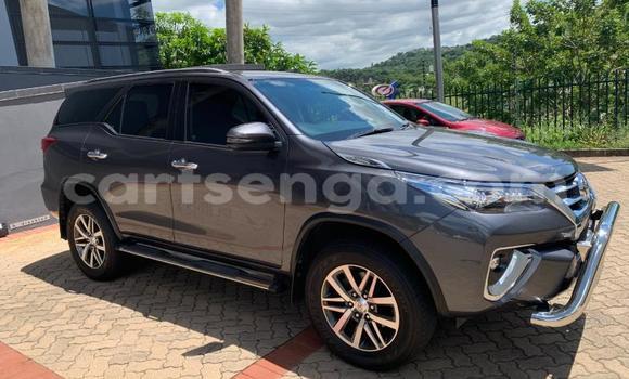Buy Used Toyota Fortuner Beige Car in Ezulwini in Hhohho Buy Used Toyota Fortuner Beige Car in Ezulwini in Hhohho