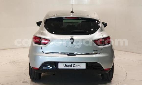 Nunua Ilio tumika Renault KWID Silver Gari ndani ya Bulembu nchini Hhohho Nunua Ilio tumika Renault KWID Silver Gari ndani ya Bulembu nchini Hhohho